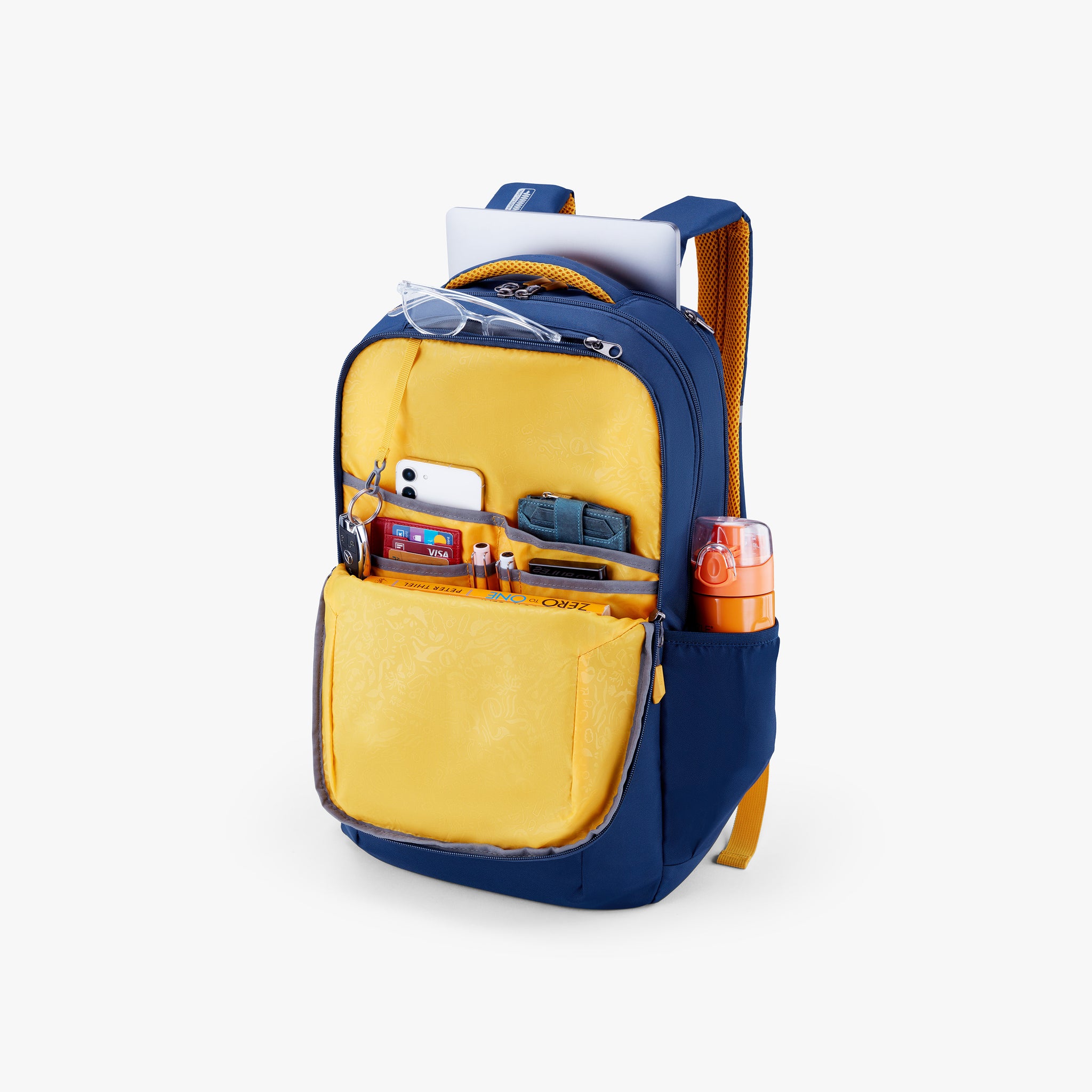 Brett – American Tourister1