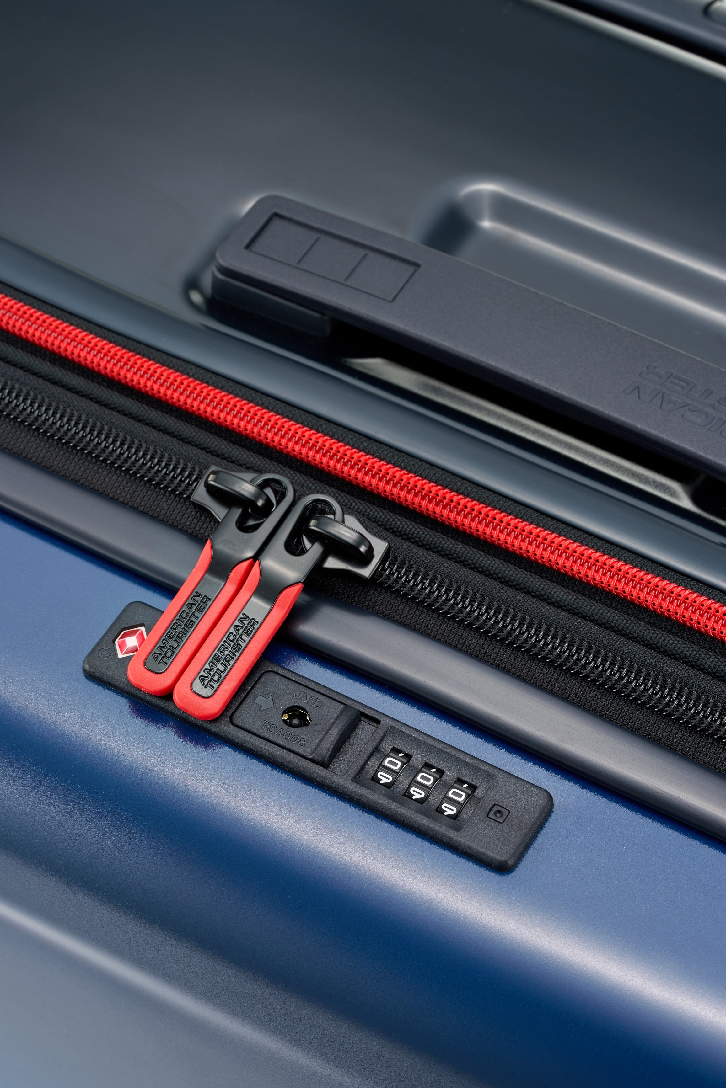 STRANGER THINGS BLACK TSA 67CM